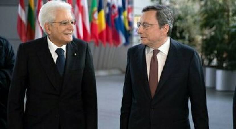 Ci affidiamo a Draghi.